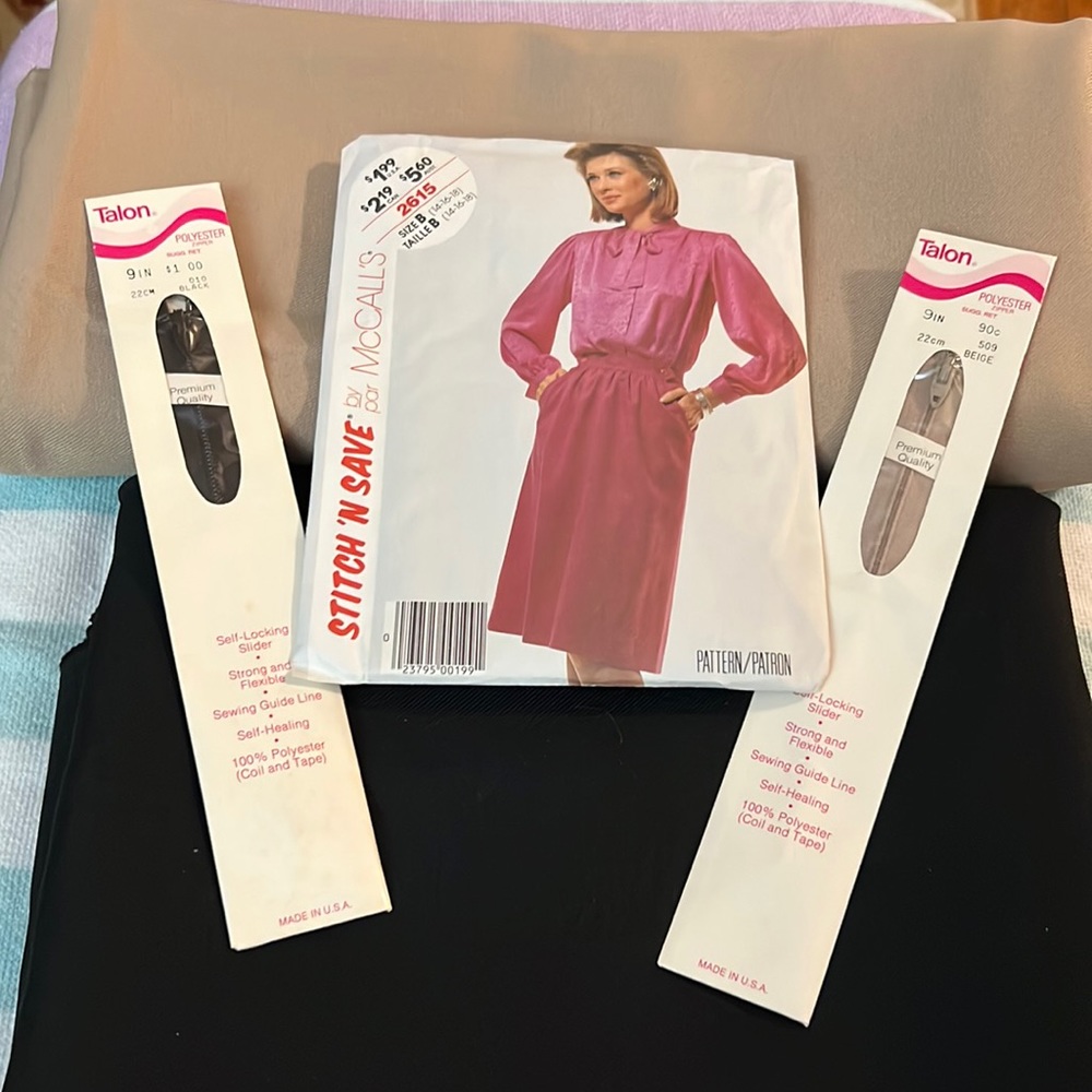 1986 McCall's 2615 sewing pattern size14-18 black/tan polyester fabric zippers